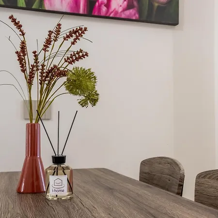 Apartment Ad Maiora *
